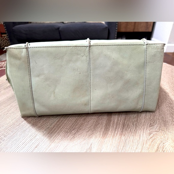 Loz Feliz Large Slouchy Leather Tote in Meadow - Picture 10 of 13